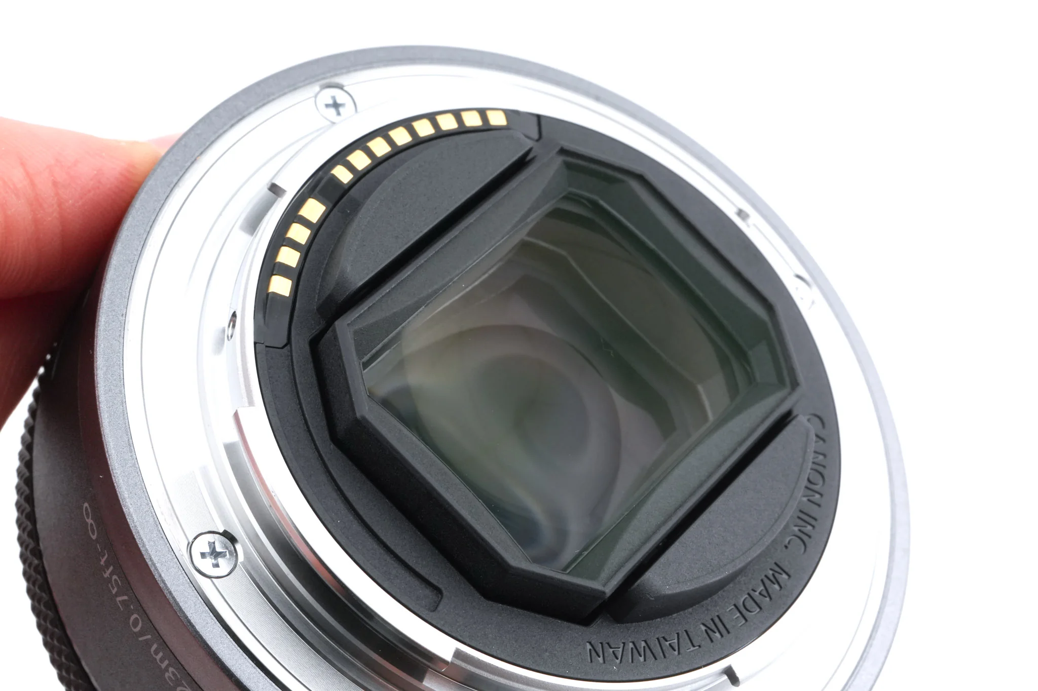 Canon 28mm f2.8 STM - Image 6