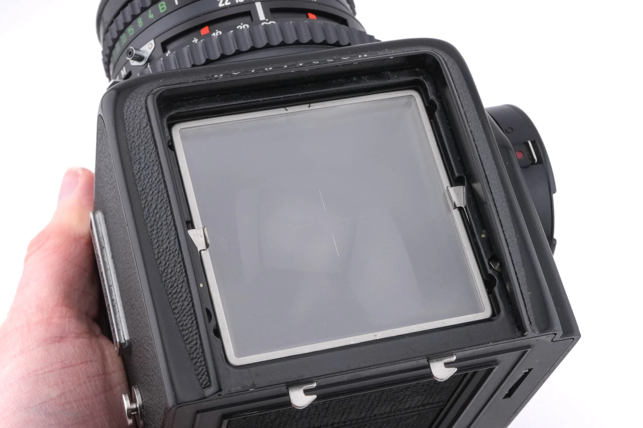 Hasselblad 500C/M (Black, 10170) + 80mm f2.8 Planar T* C (Black, 20028) + Acute Matte Focusing Screen (42165) + Waist Level Finder (Old / Black, 42277) + A12 Film Magazine (Black, 30147) - Image 9