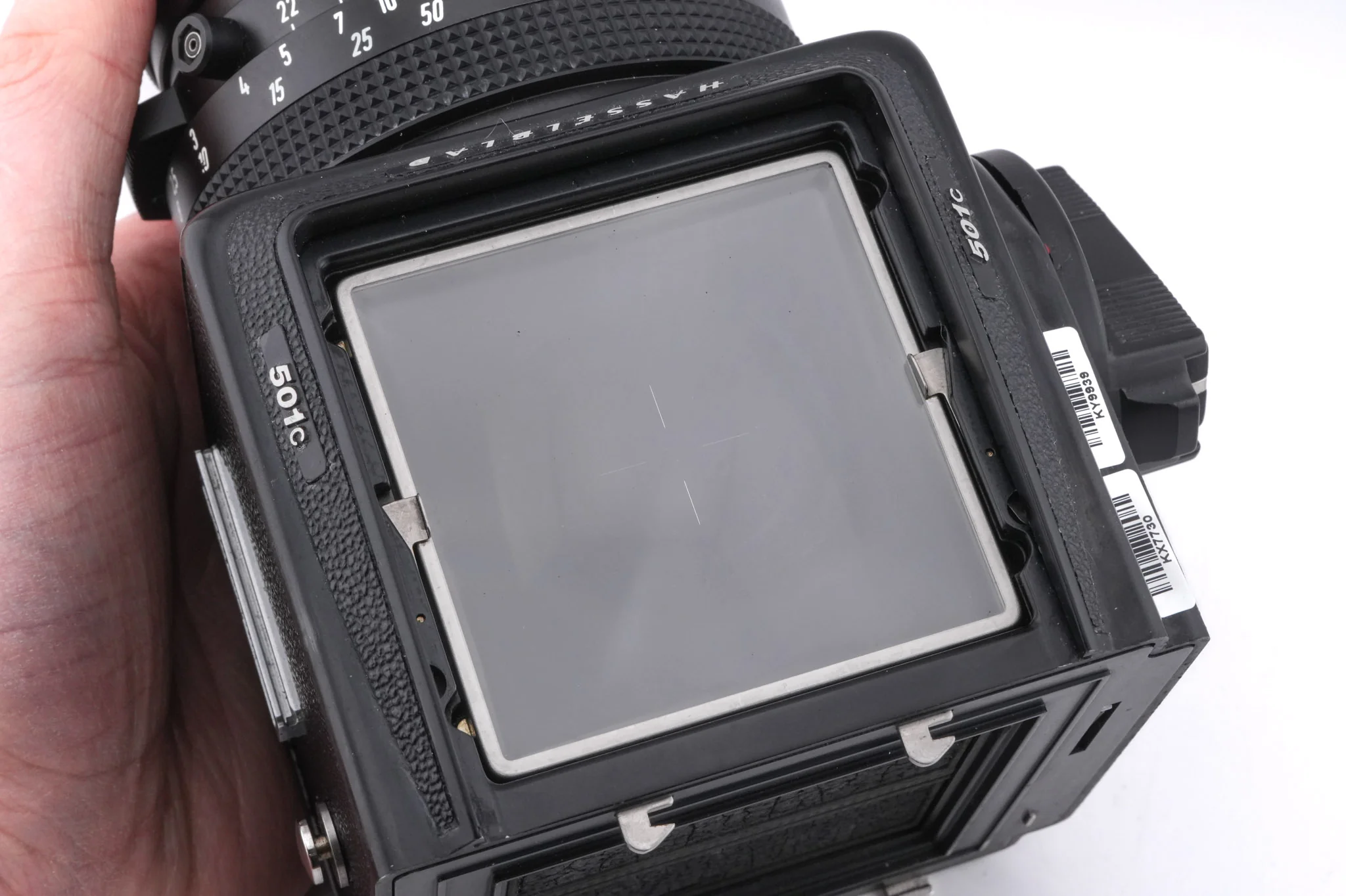 Hasselblad 501C (11045) + 80mm f2.8 Planar T* C (New) (20029) + A12N Film Magazine + Waist Level Finder (New / Black, 42323) + Acute Matte Focusing Screen (42165) - Image 9