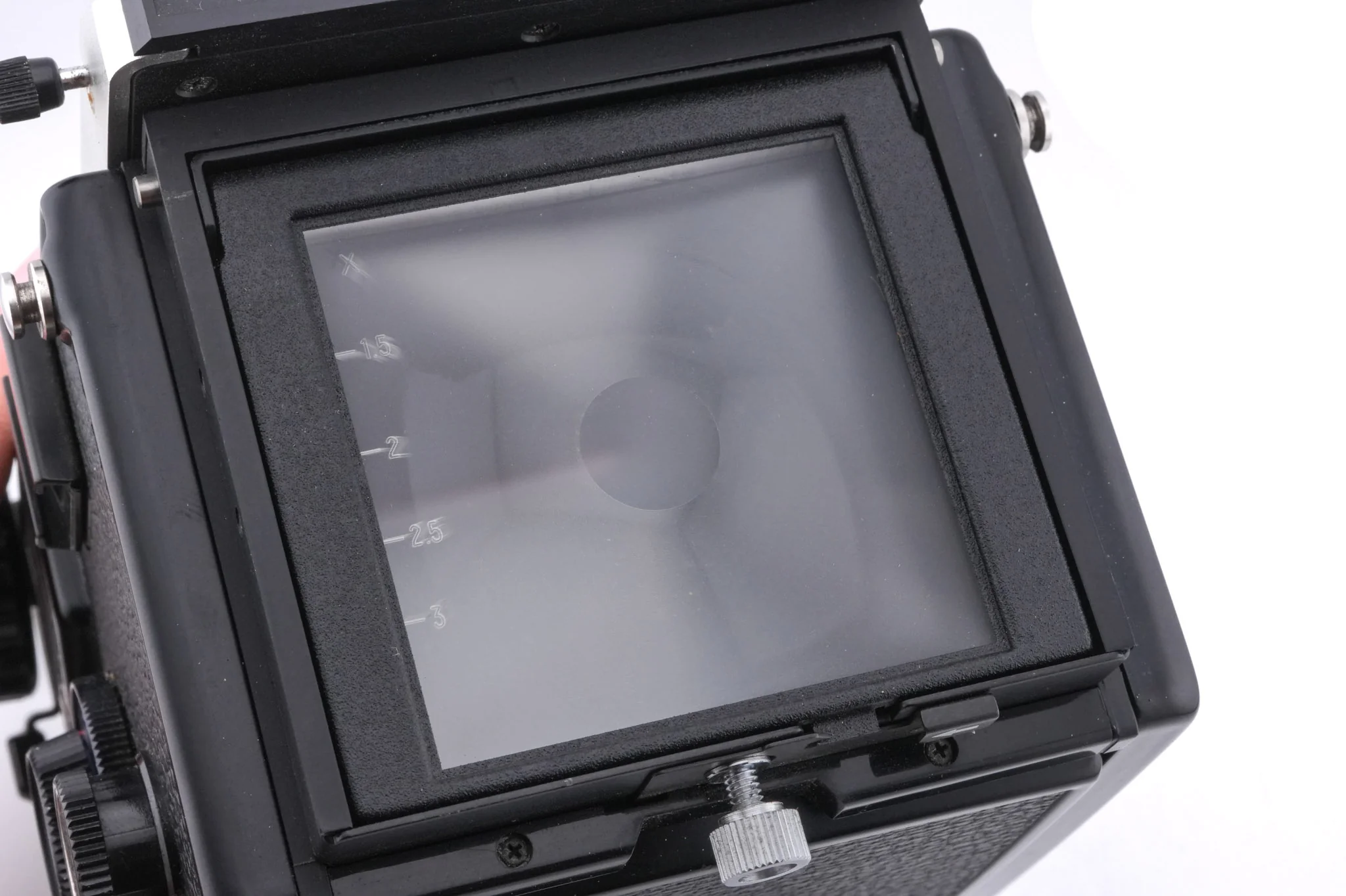 Mamiya C330 Professional S + 65mm f3.5 Sekor (Blue Dot) + Waist Level Finder (New Version) - Image 8