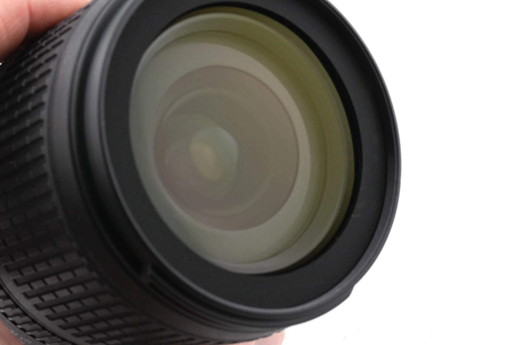 Nikon 18-105mm f3.5-5.6 AF-S Nikkor G ED VR - Image 3