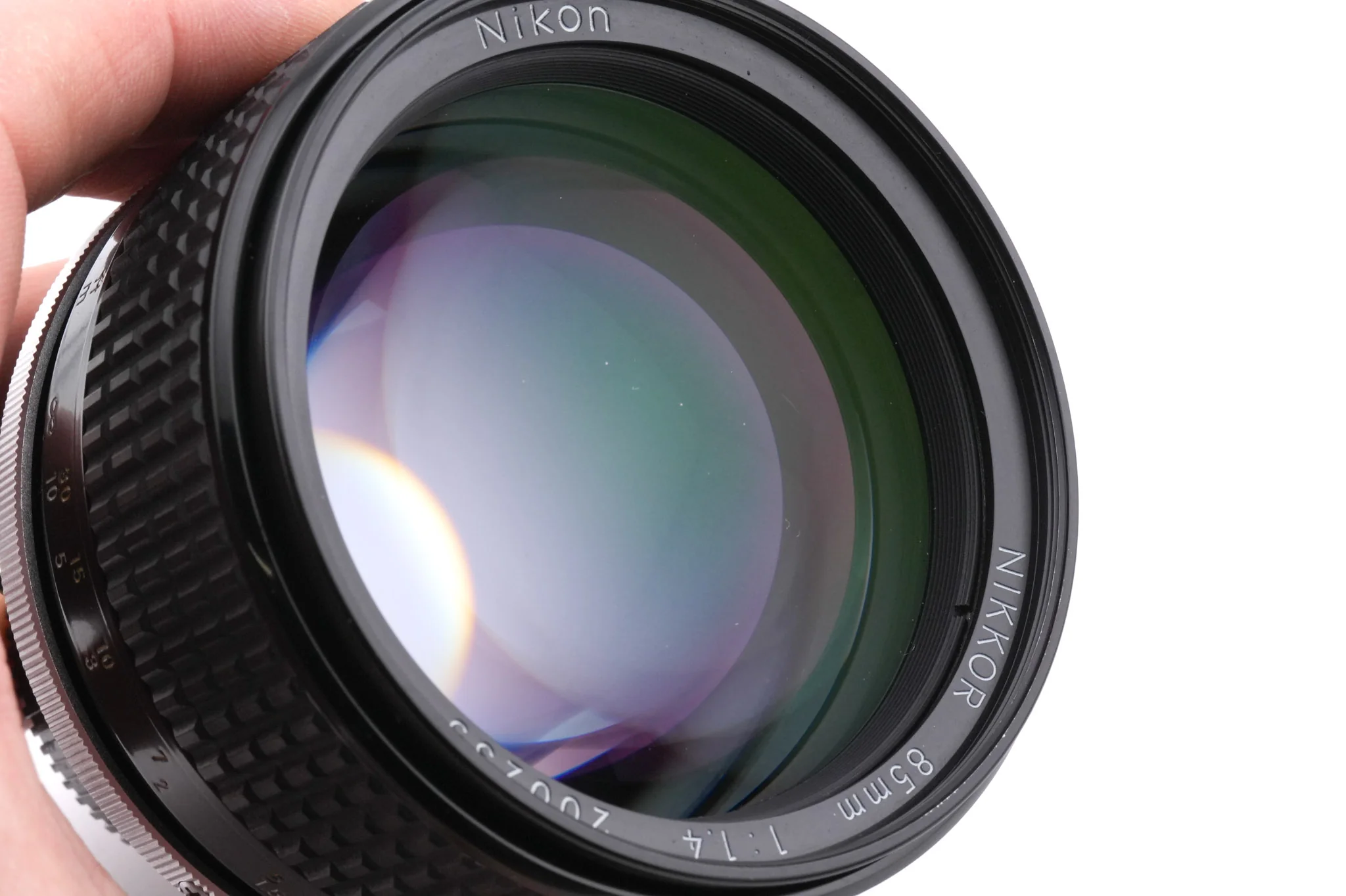 Nikon 85mm f1.4 Nikkor AI-S - Image 5