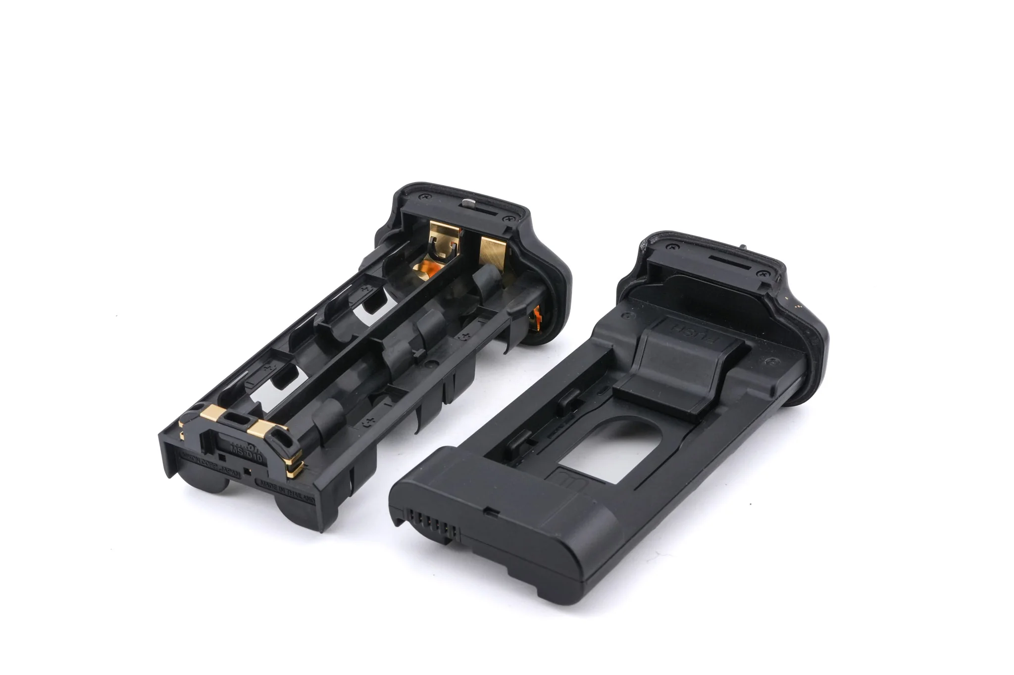 Nikon MB-D10 Multi-Power Battery Pack - Image 4