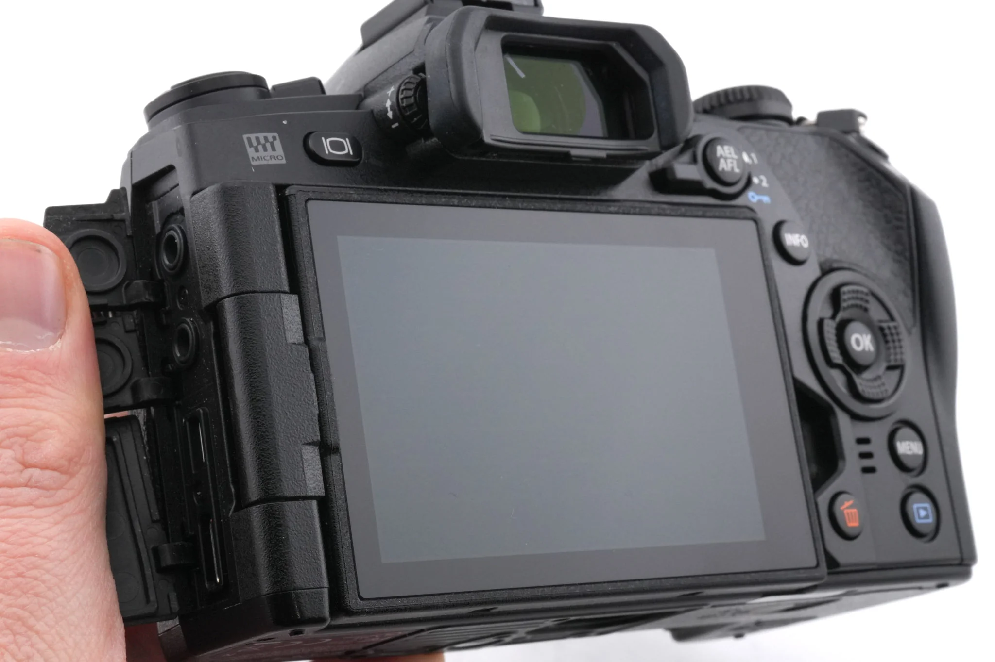 Olympus OM-D E-M1 Mark II - Image 6