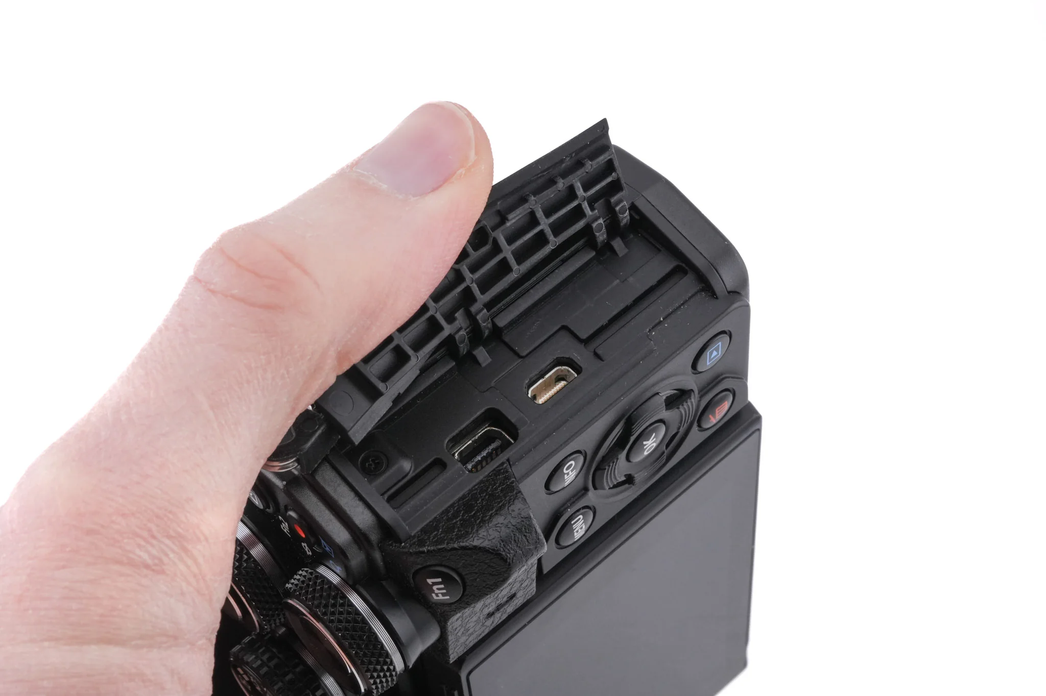 Olympus OM-D E-M10 Mark II - Image 6