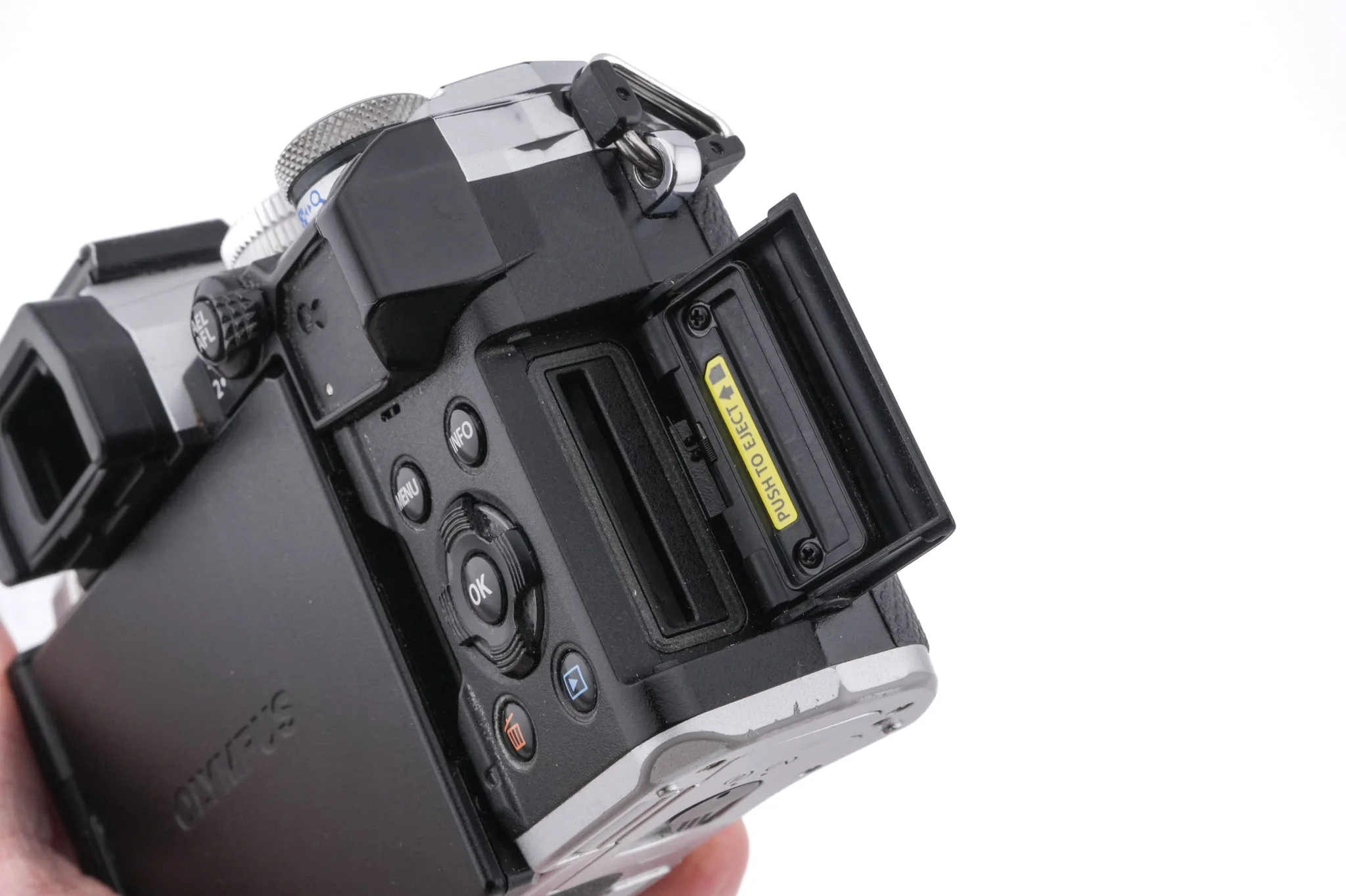 Olympus OM-D E-M5 Mark III - Image 7