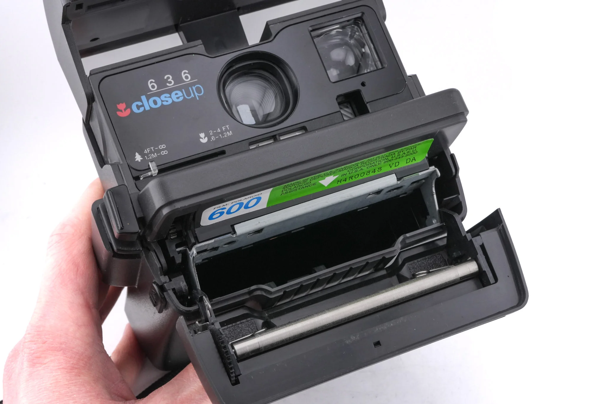 Polaroid 636 Closeup - Image 6