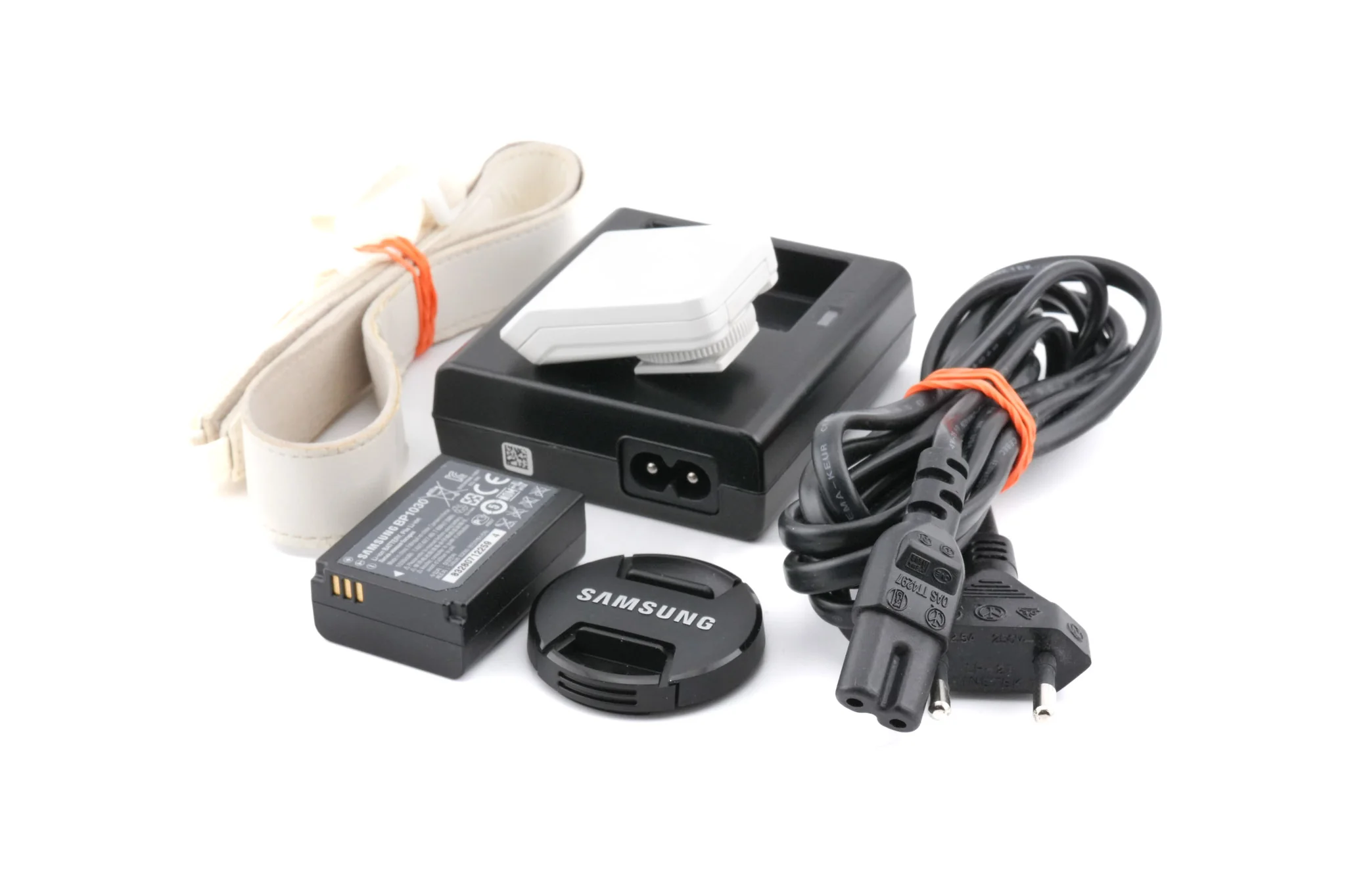 Samsung NX1000 + 20-50mm f3.5-5.6 II ED i-Function - Image 4